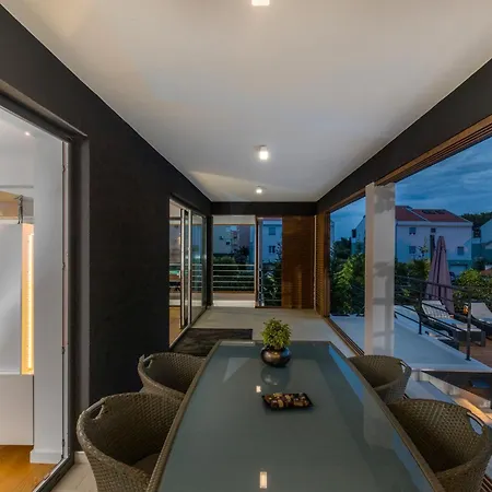 Bonavia Zadarvillas * זאדאר
