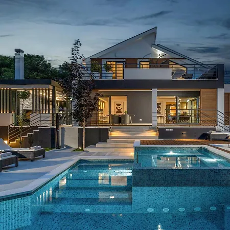 Bonavia Zadarvillas * 扎达尔